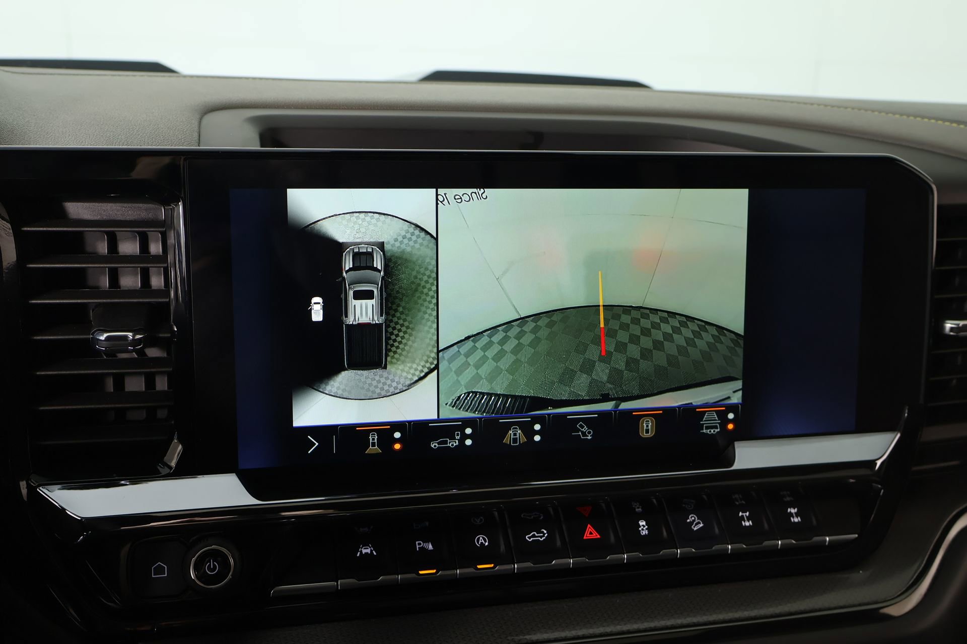 Used 2025 Chevrolet Silverado 1500 ZR2 w/ Technology Package image 6