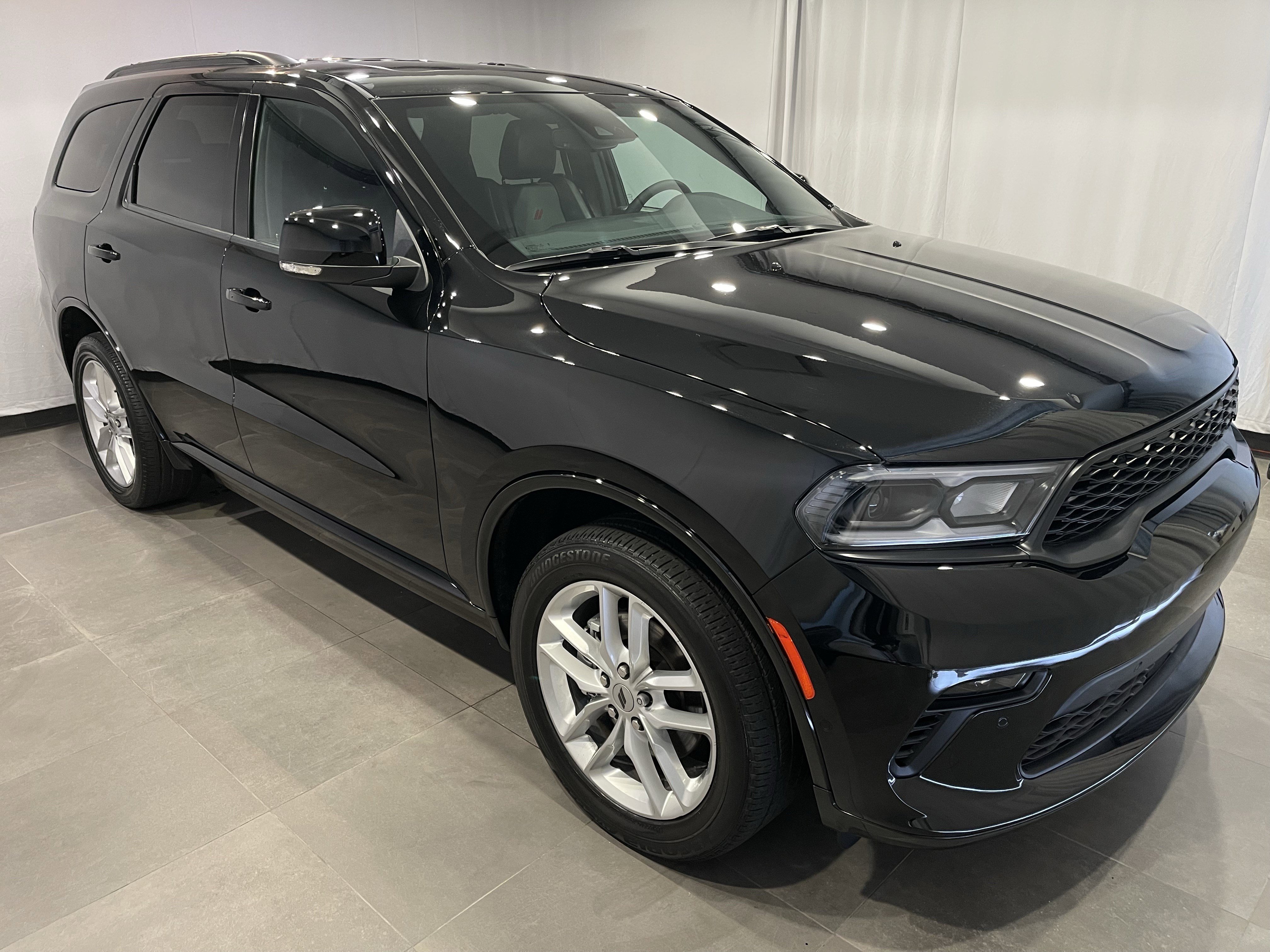 Used 2023 Dodge Durango GT AWD/4WD image 3