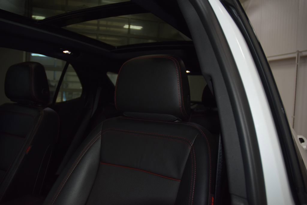 Used 2024 Chevrolet Equinox RS w/ RS Leather Package image 40