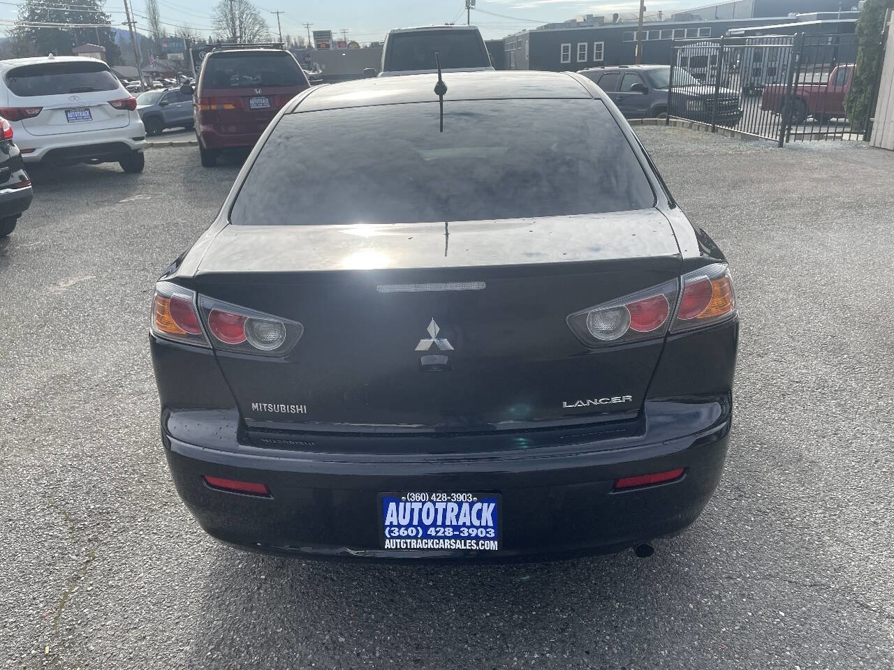 Used 2017 Mitsubishi Lancer ES image 3