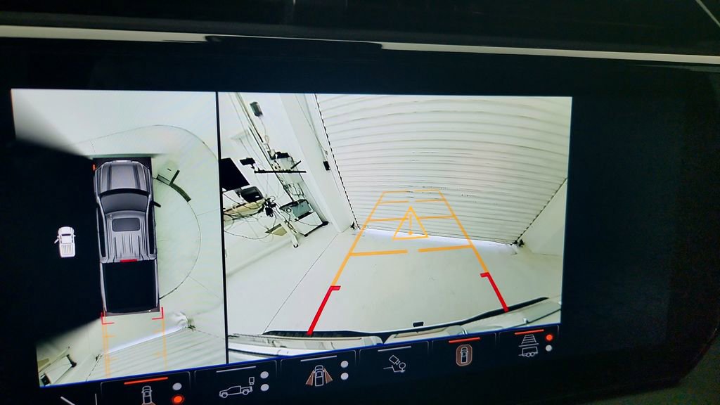 Used 2024 GMC Sierra 1500 AT4 w/ AT4 Preferred Package image 22