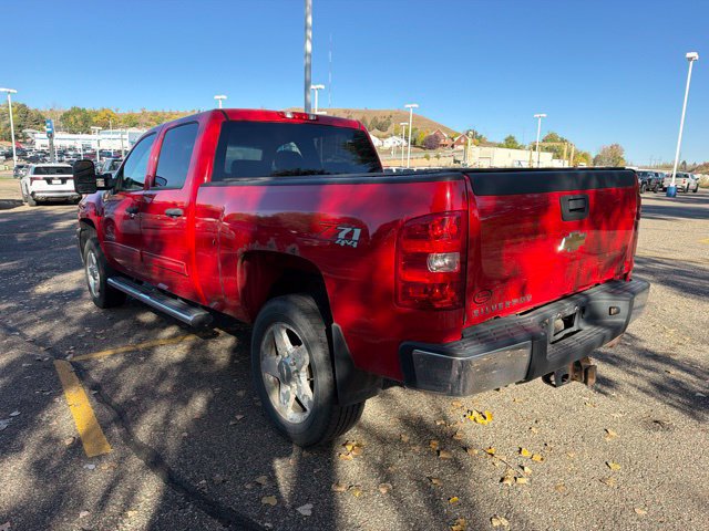 Used 2011 Chevrolet Silverado 2500 LT w/ Interior Plus Package AWD/4WD image 6