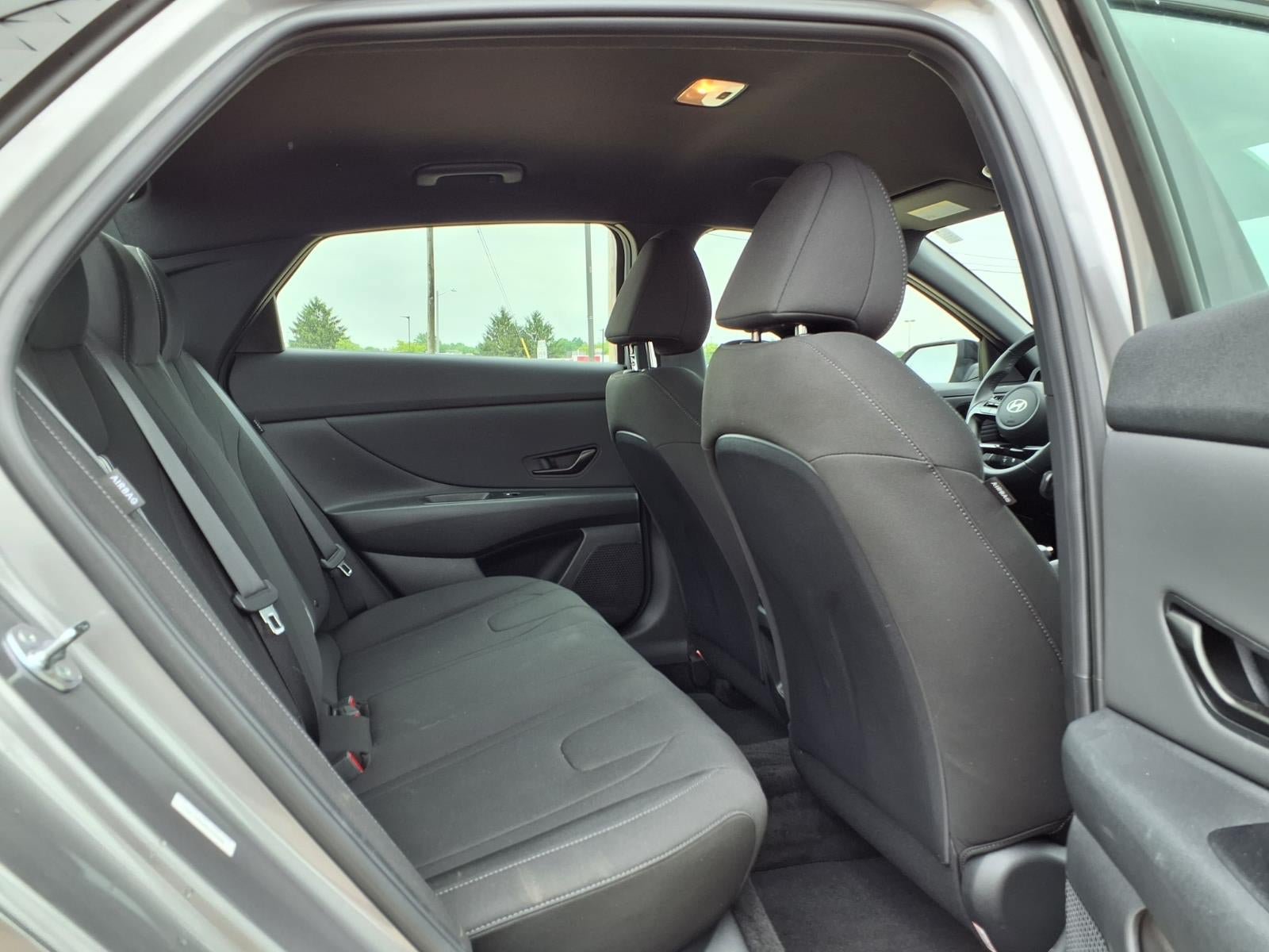 Used 2025 Hyundai Elantra Sport FWD image 21