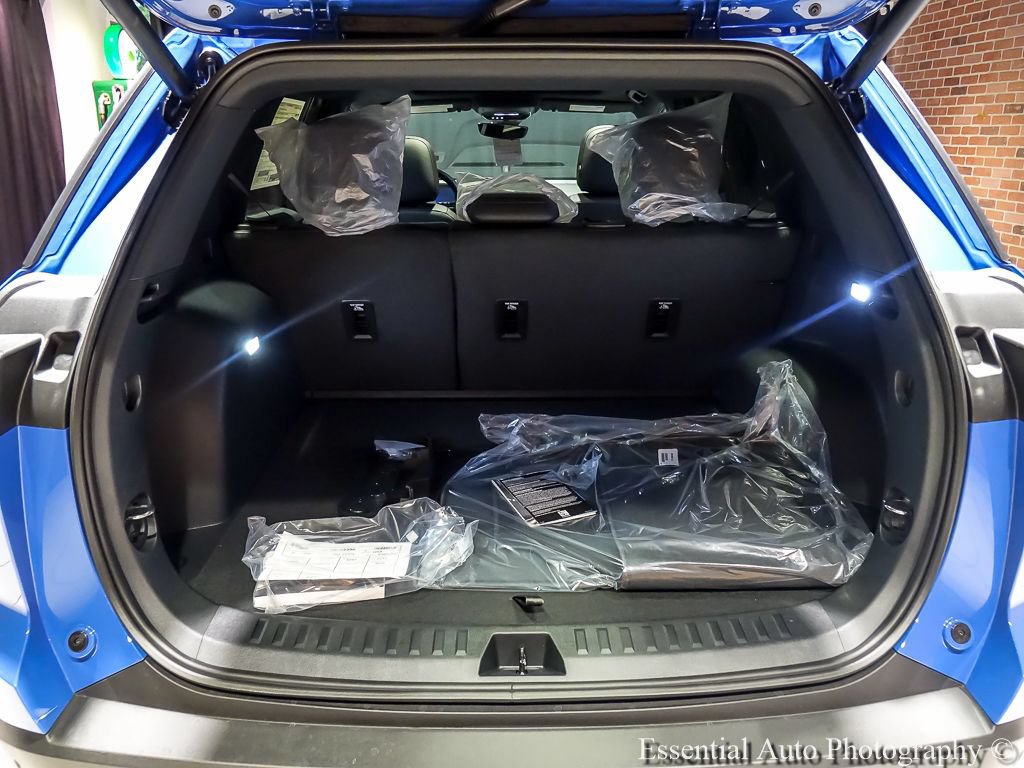 New 2026 Chevrolet Equinox RS w/ Safety and Technology Package FWD image 25
