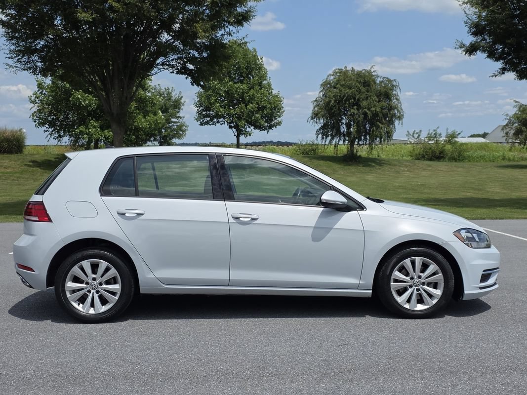 Used 2020 Volkswagen Golf 4-Door FWD image 9