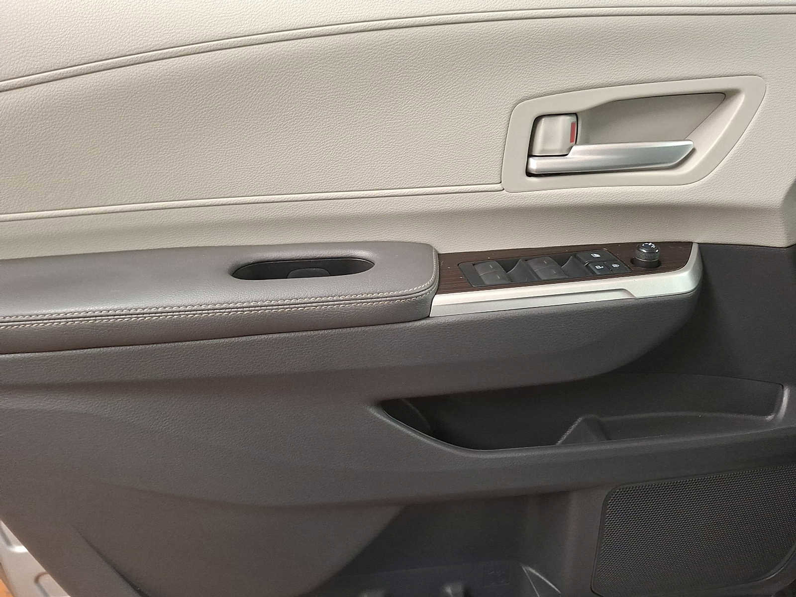 Used 2021 Toyota Sienna XLE w/ XLE Plus Package image 11