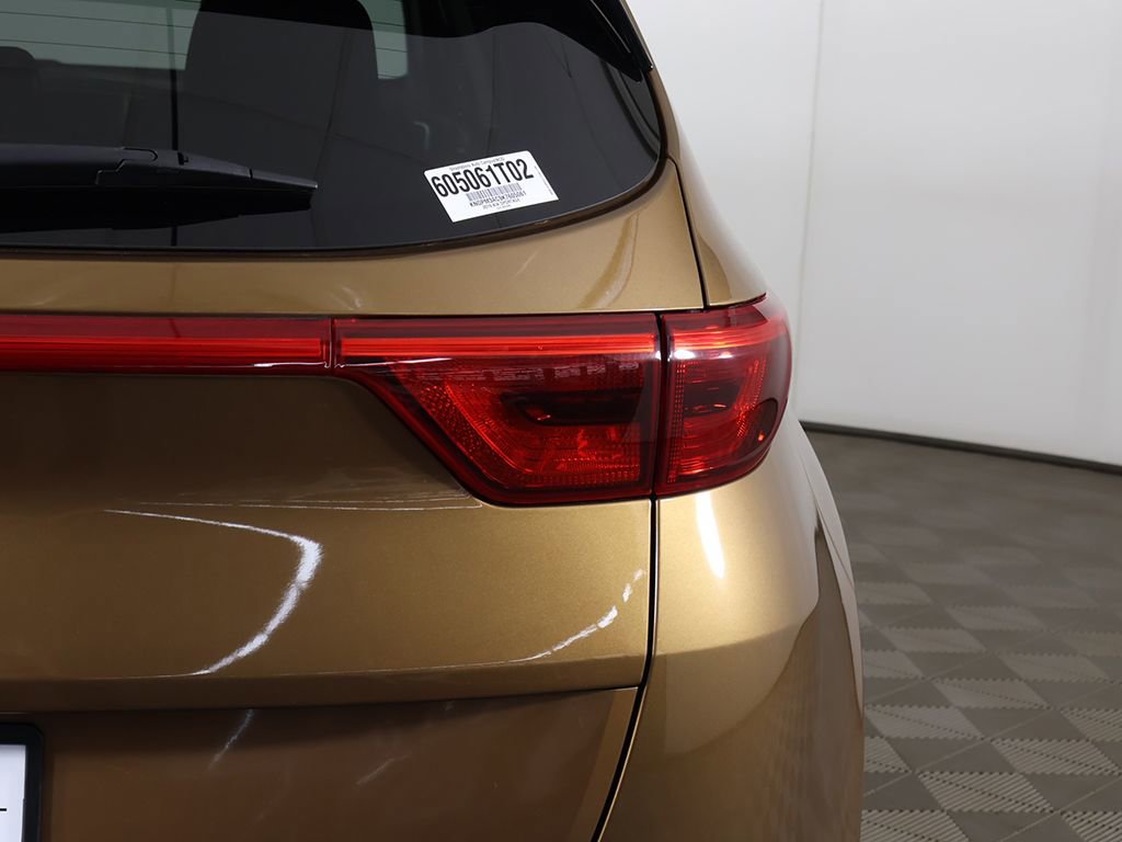 Used 2019 Kia Sportage LX w/ Option Group 017 FWD image 14