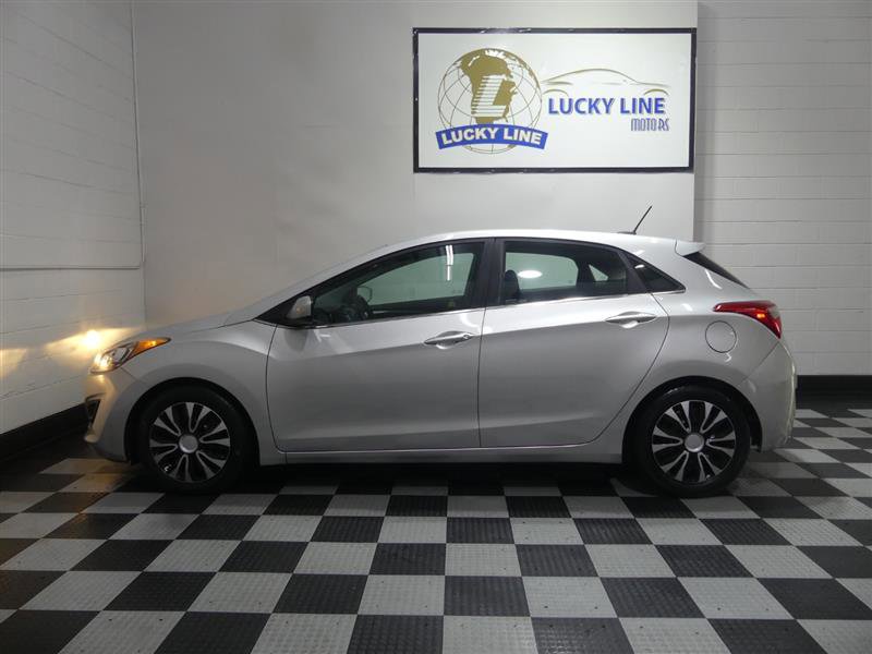 Used 2016 Hyundai Elantra GT FWD image 7