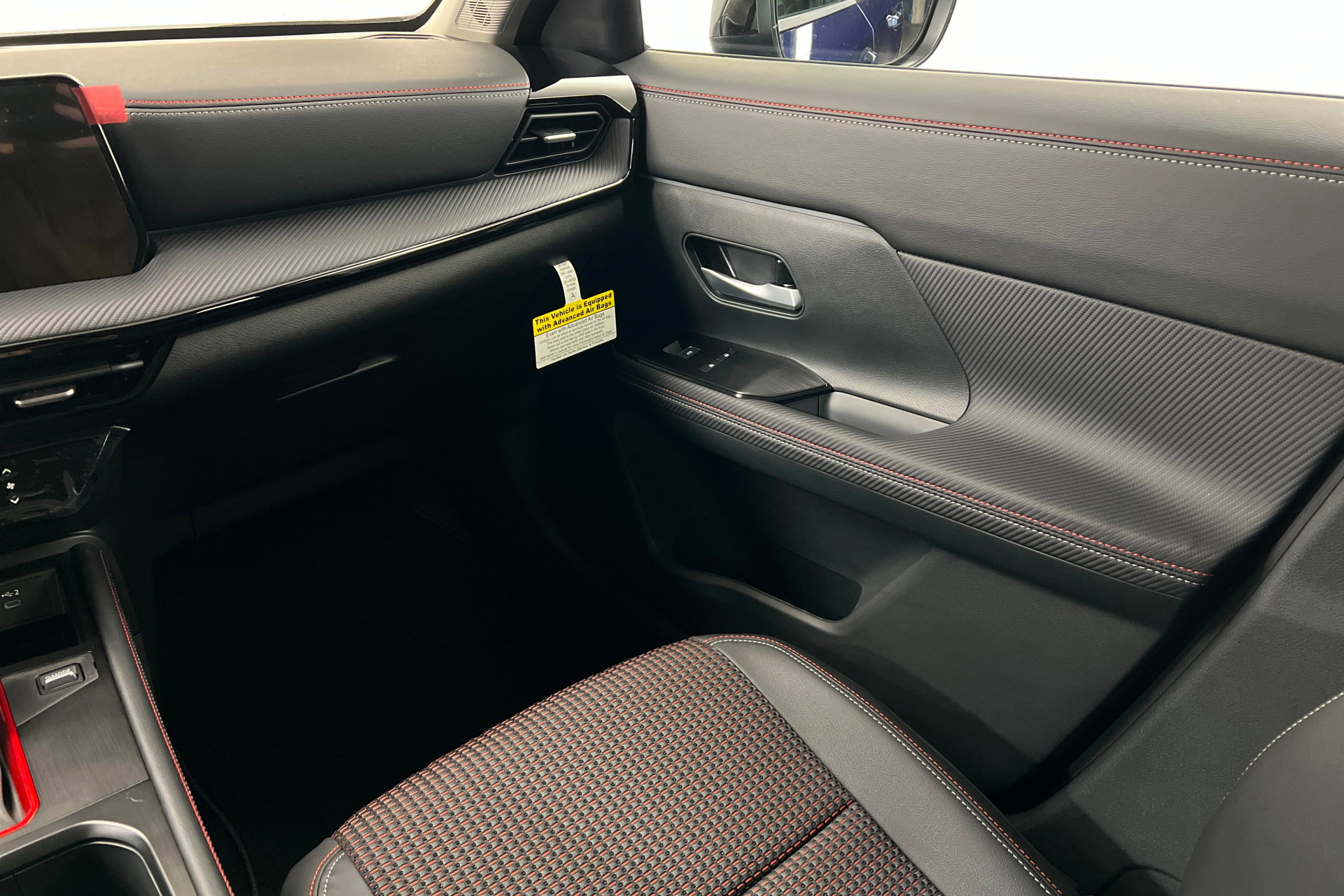 New 2026 Nissan Kicks SR image 10