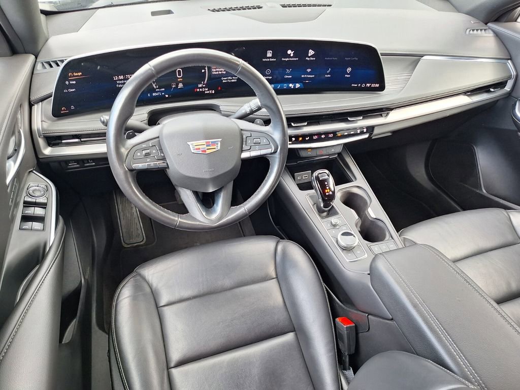 Used 2024 Cadillac XT4 Premium Luxury image 9