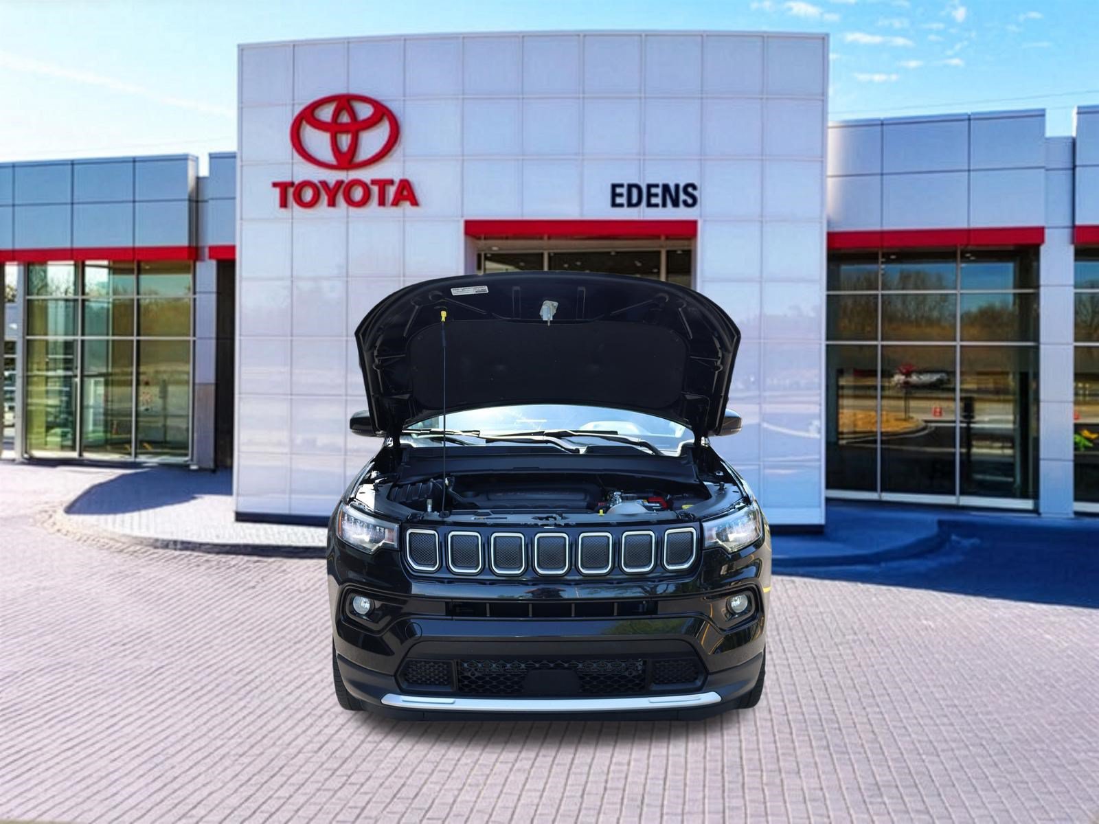 Used 2022 Jeep Compass Limited AWD/4WD image 12