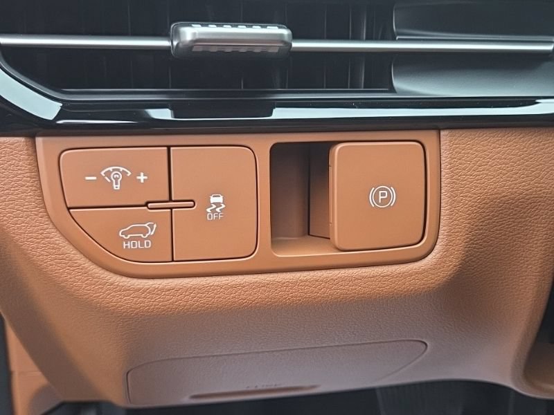 New 2026 Kia Sportage X-Line w/ X-Line Technology Package AWD/4WD image 31