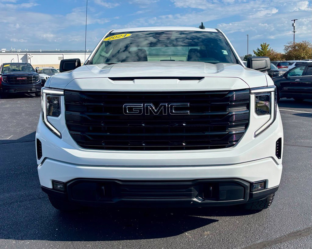 Used 2024 GMC Sierra 1500 Elevation w/ X31 Off-Road Package AWD/4WD image 10