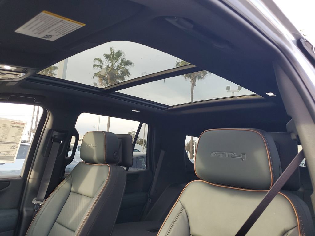 New 2026 GMC Yukon AT4 w/ AT4 Premium Plus Package image 24