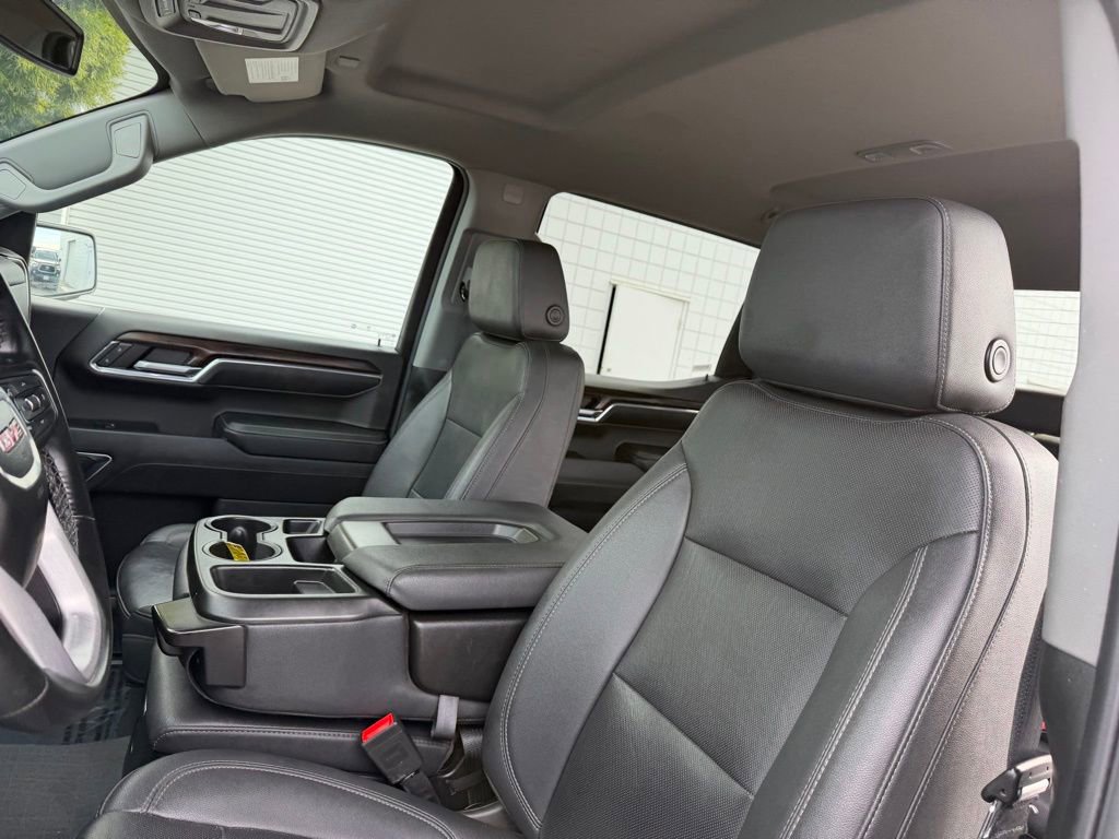 Used 2024 GMC Sierra 1500 SLT image 18