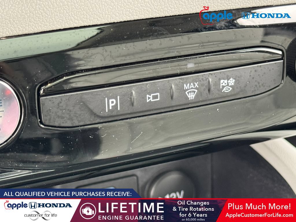 Used 2023 Ford Escape Platinum w/ Premium Technology Package AWD/4WD image 28