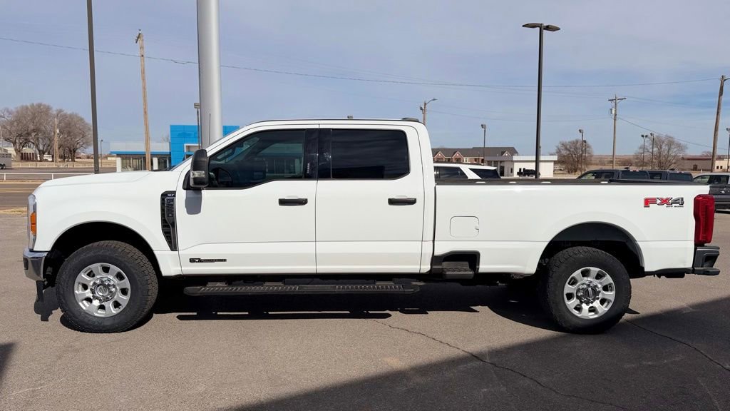 Used 2023 Ford F250 XLT w/ FX4 Off-Road Package image 11