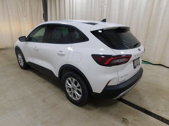 Used 2025 Ford Escape Active image 17