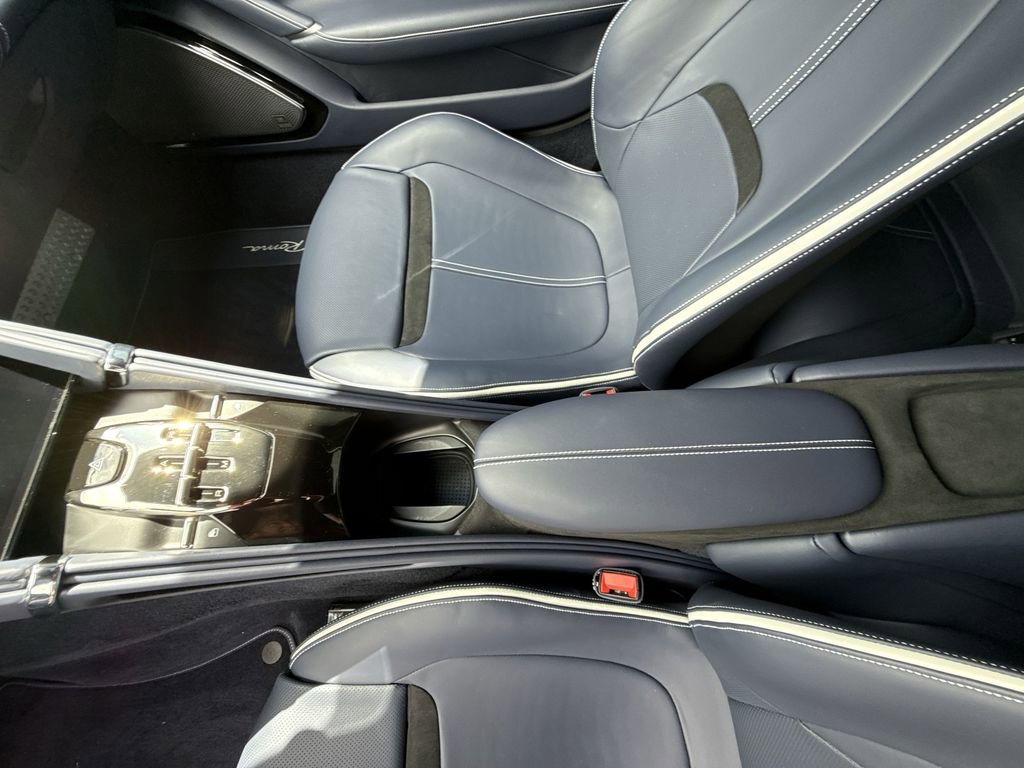 Used 2023 Ferrari Roma image 21