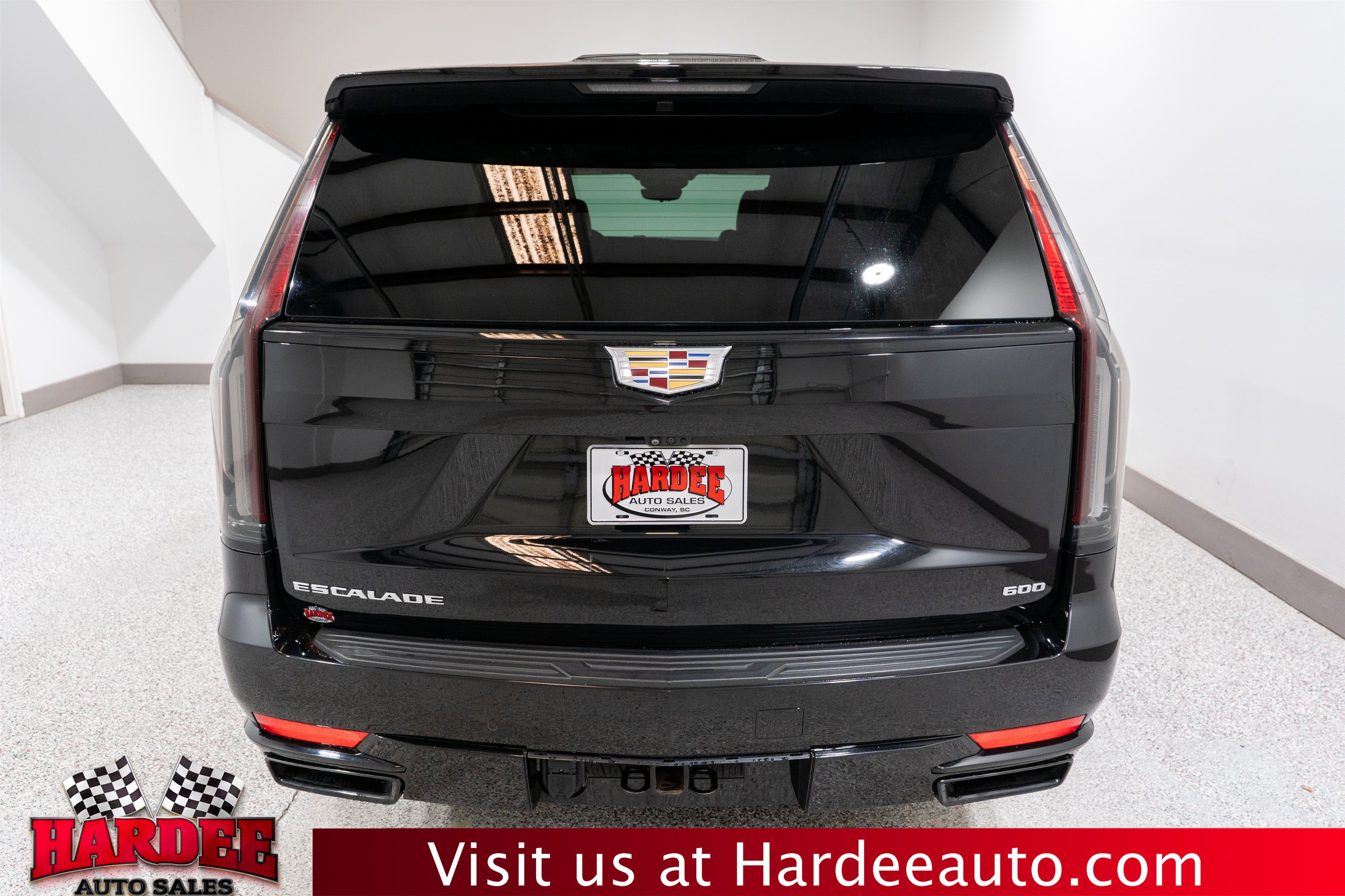 Used 2023 Cadillac Escalade ESV Sport w/ Touring Package AWD/4WD image 4
