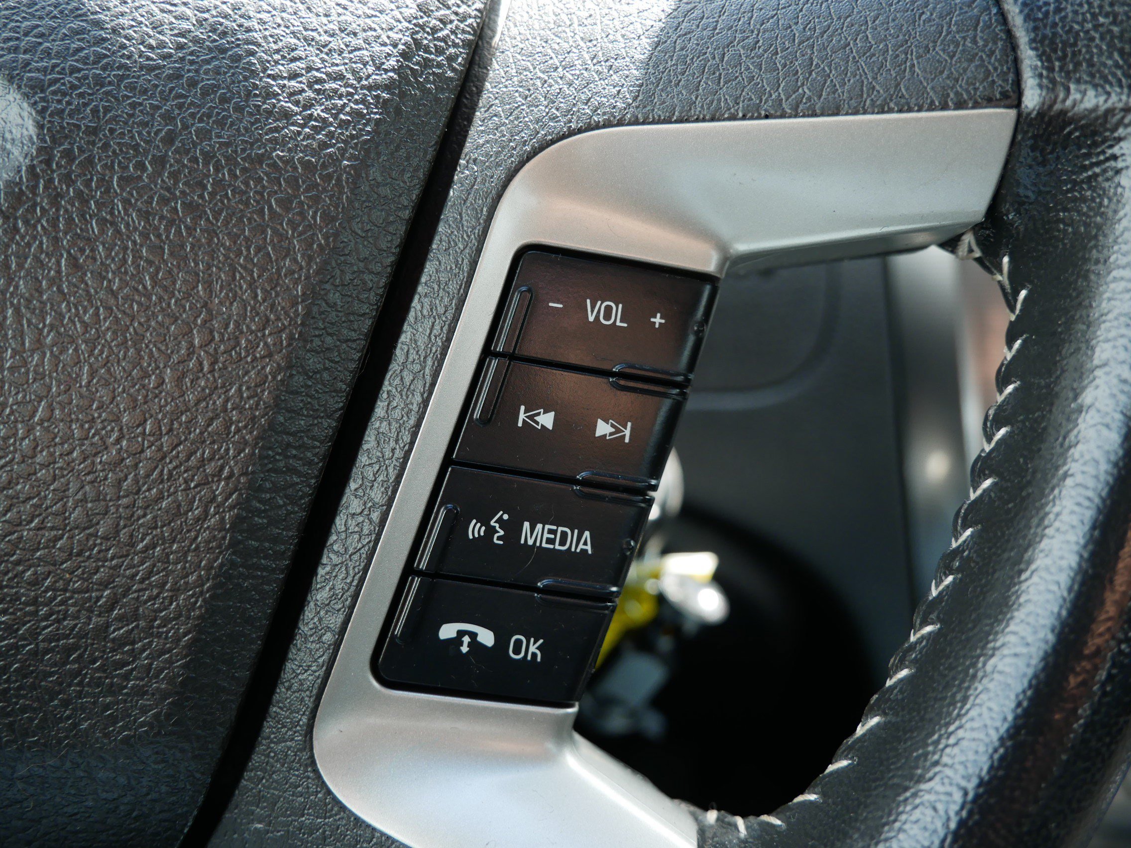 Used 2012 Ford Fusion SEL FWD image 28
