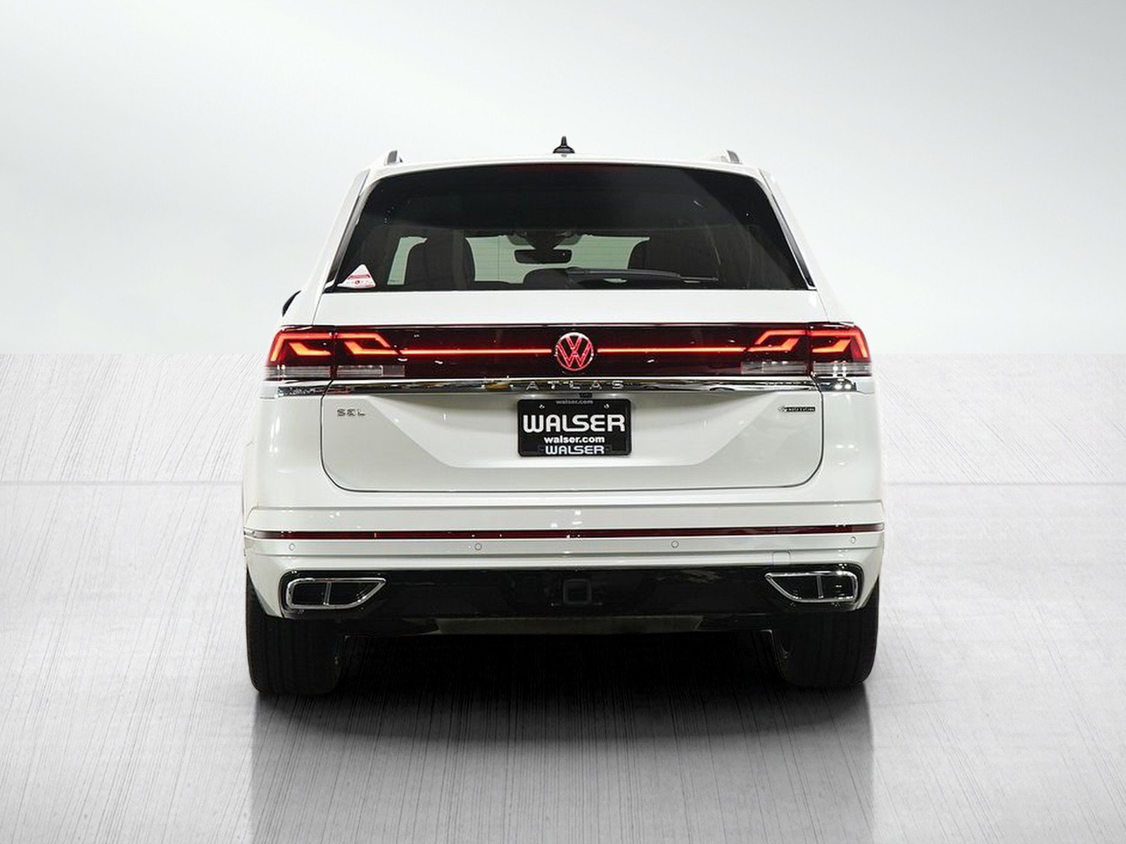 Used 2025 Volkswagen Atlas SEL Premium R-Line AWD/4WD image 4