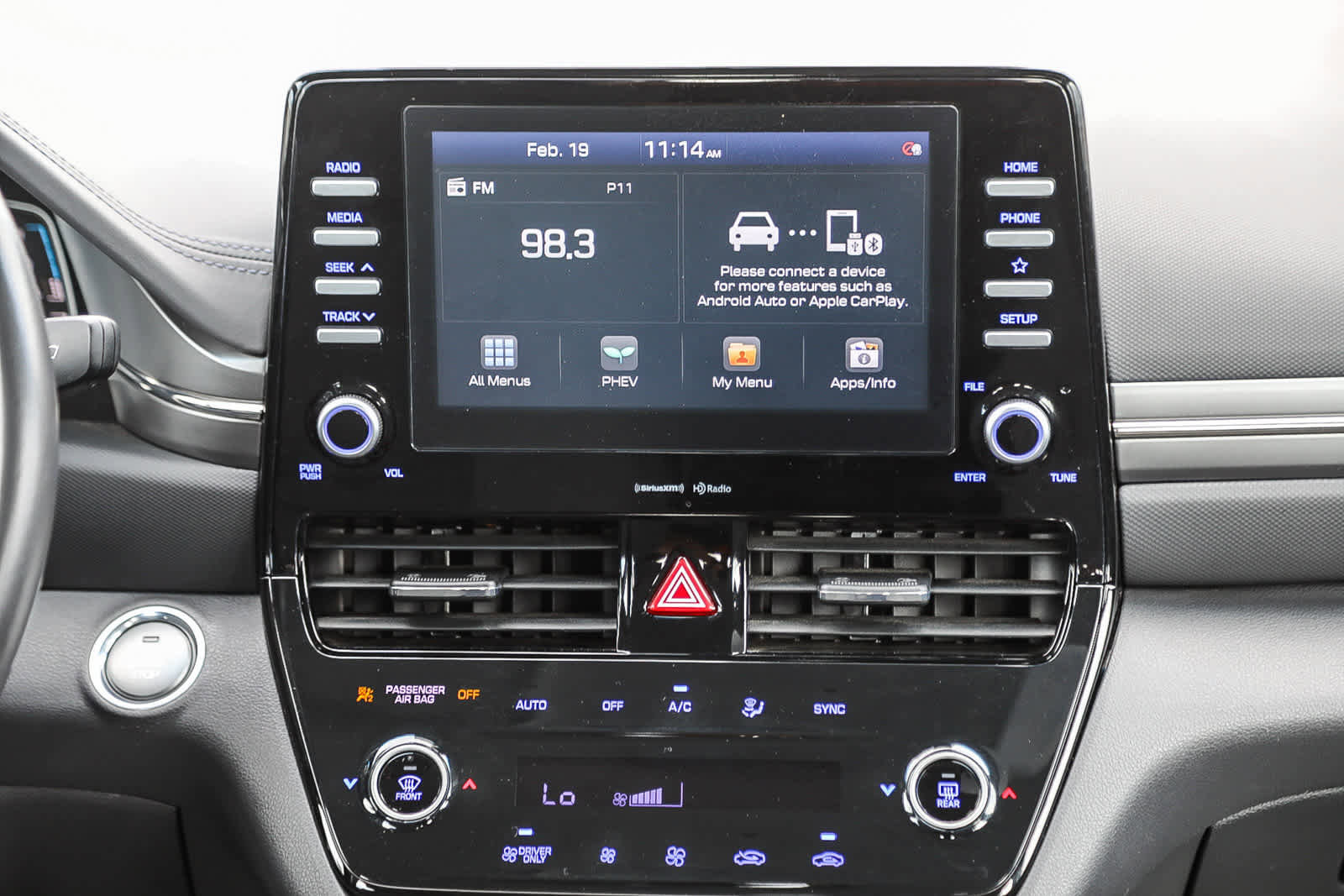 Used 2020 Hyundai Ioniq SE image 12