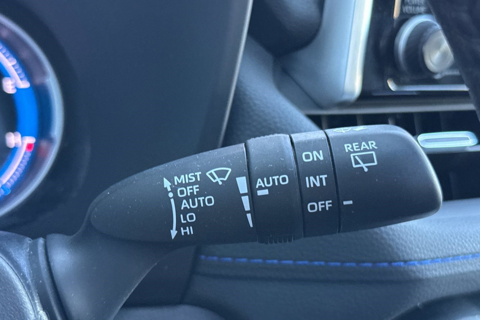 Used 2021 Toyota RAV4 XSE image 32