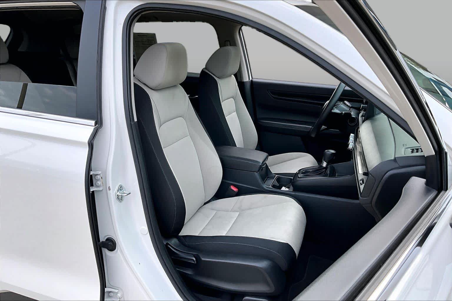 Certified 2025 Honda CR-V EX image 9