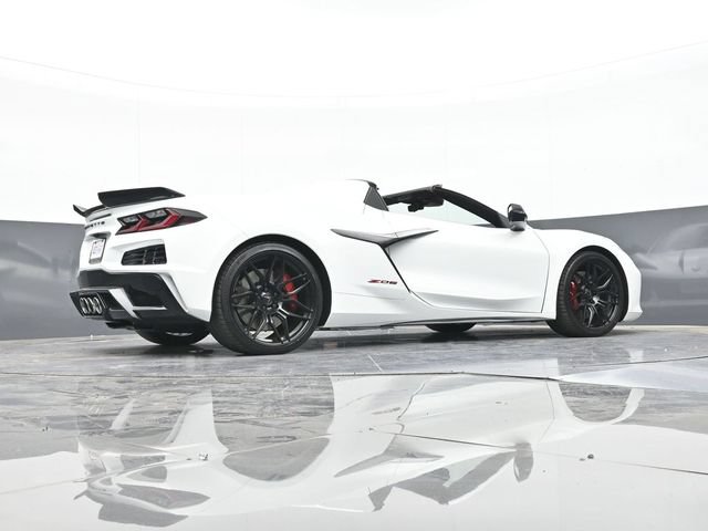 Used 2024 Chevrolet Corvette Z06 RWD image 43