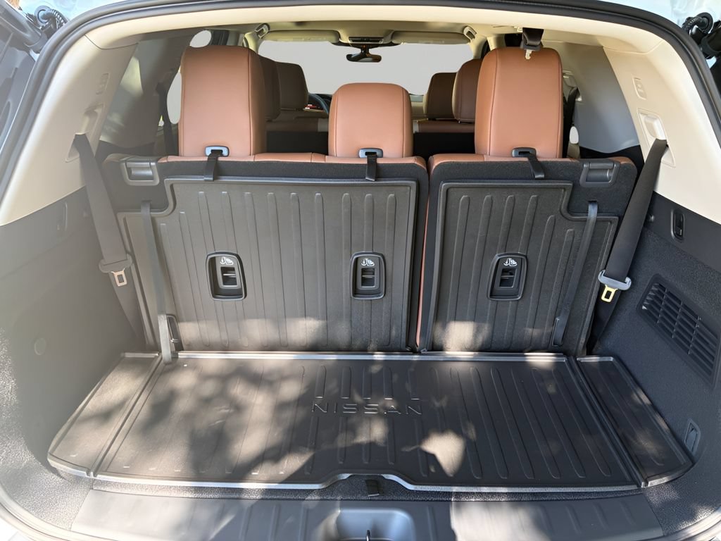 New 2026 Nissan Pathfinder Platinum AWD/4WD image 6
