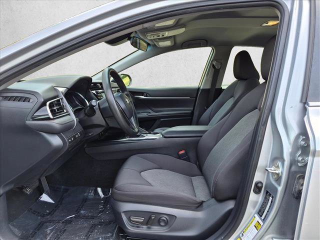 Used 2019 Toyota Camry LE FWD image 15