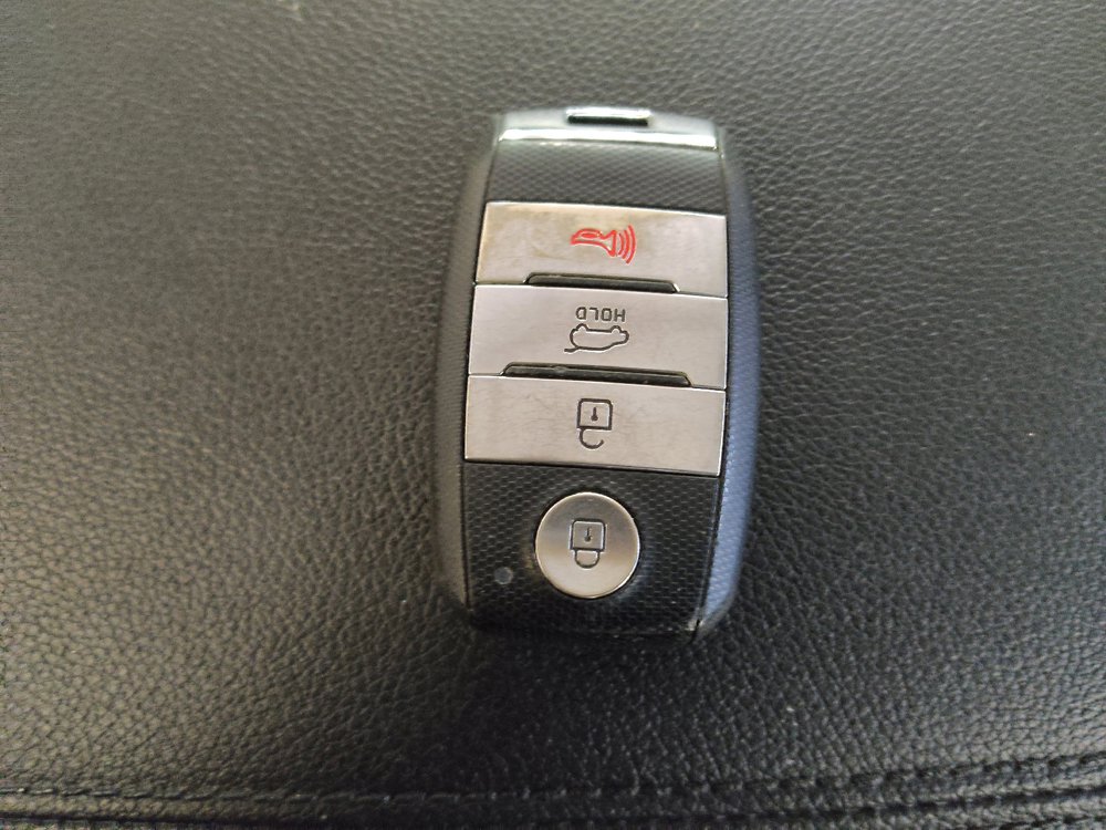 Used 2016 Kia Sorento SX w/ SXL Technology Package FWD image 32