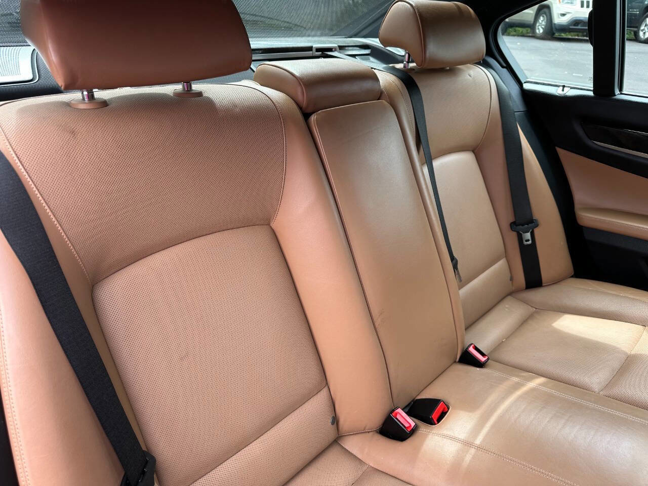 Used 2013 BMW 750Li xDrive image 20