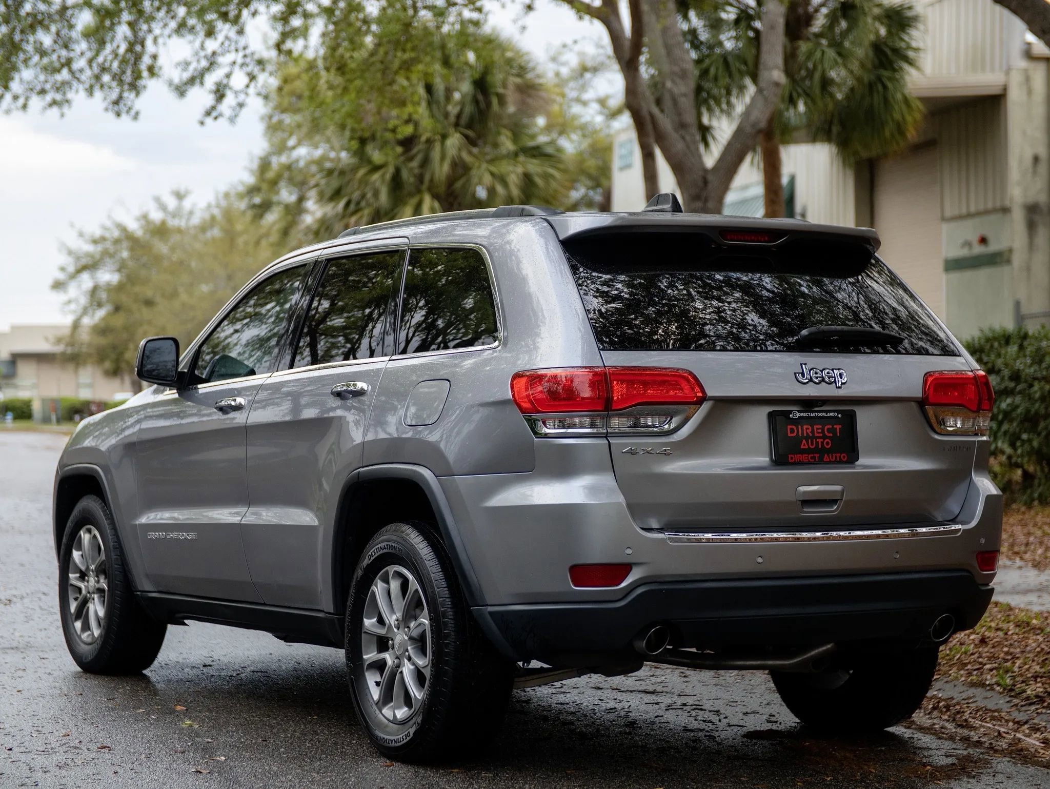 Used 2014 Jeep Grand Cherokee Limited image 15