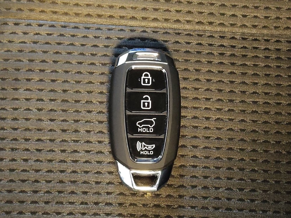Used 2019 Hyundai Santa Fe SEL FWD image 32