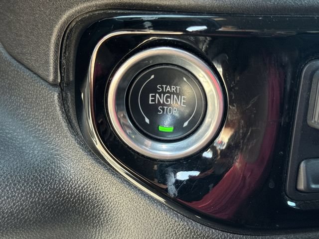 Used 2025 Chevrolet Silverado 2500 LT w/ Safety Package AWD/4WD image 17