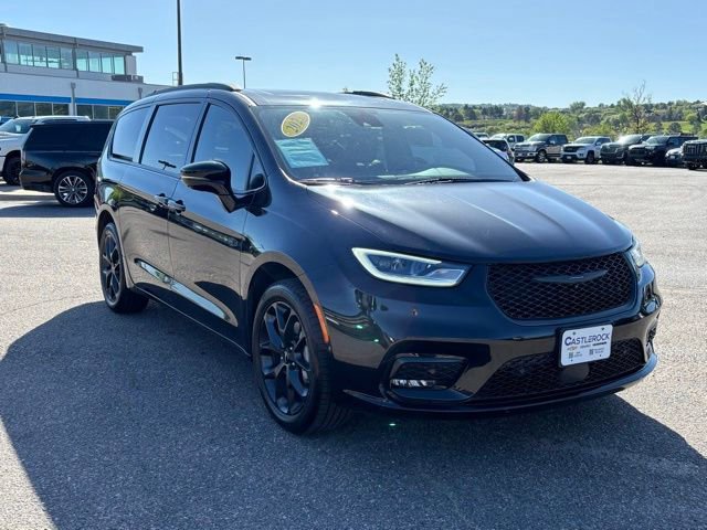 Used 2021 Chrysler Pacifica Limited w/ Premium & Safety Sphere Group AWD/4WD image 9