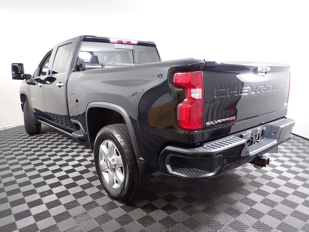 Used 2022 Chevrolet Silverado 3500 LTZ w/ Z71 Chrome Sport Edition AWD/4WD image 14