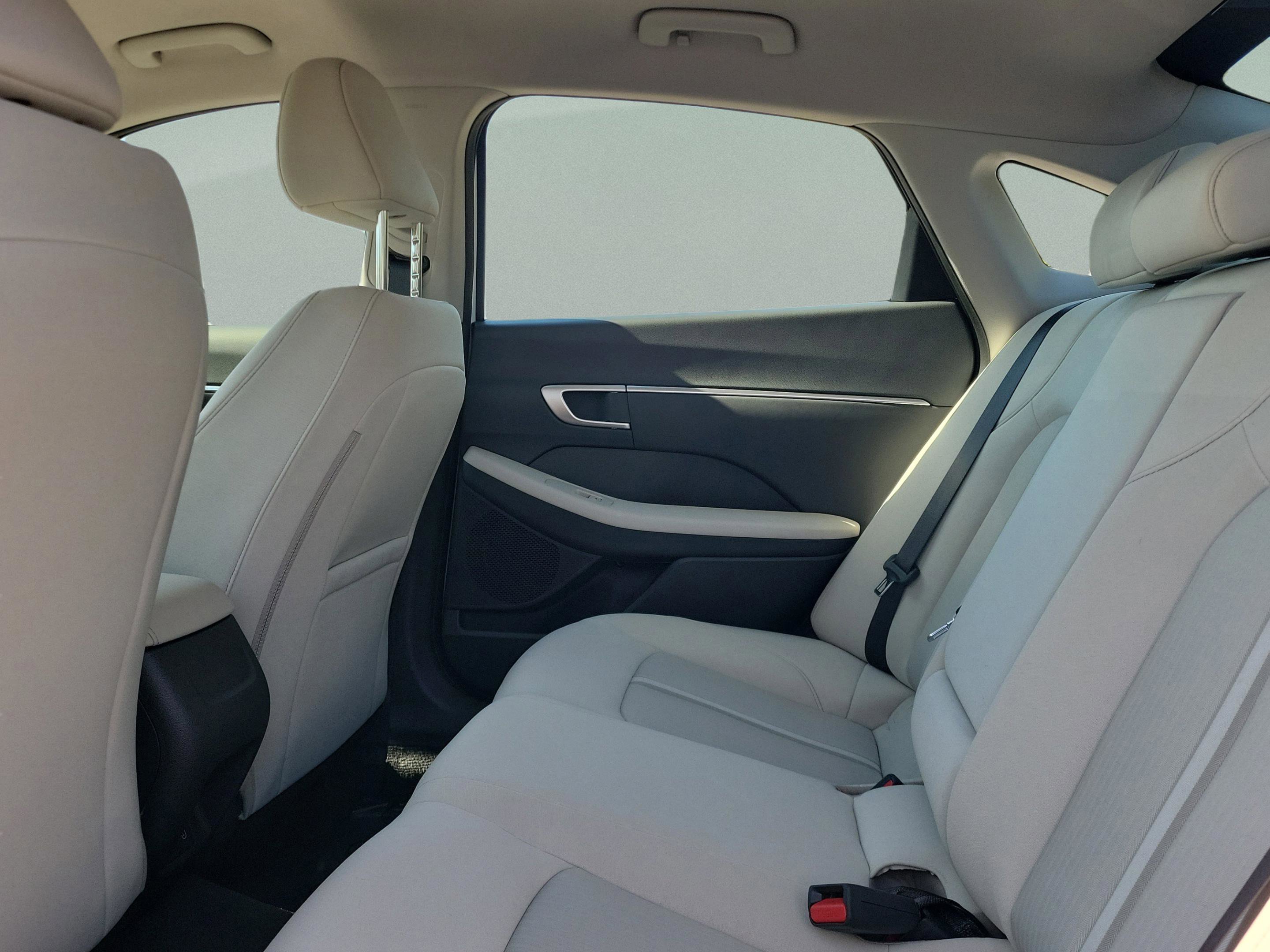 New 2026 Hyundai Sonata SEL FWD image 21
