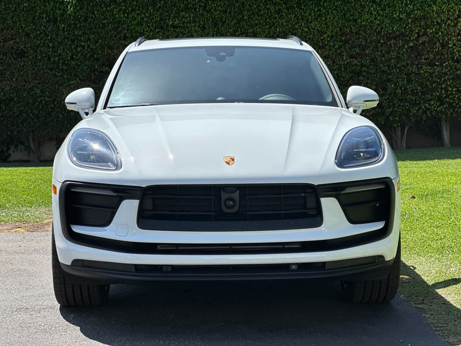 New 2026 Porsche Macan AWD/4WD image 11