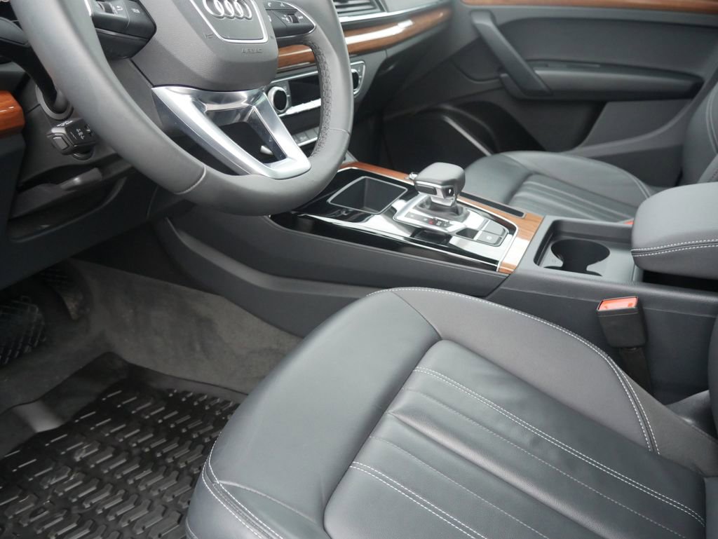 Certified 2023 Audi Q5 2.0T Premium w/ Convenience Package image 19