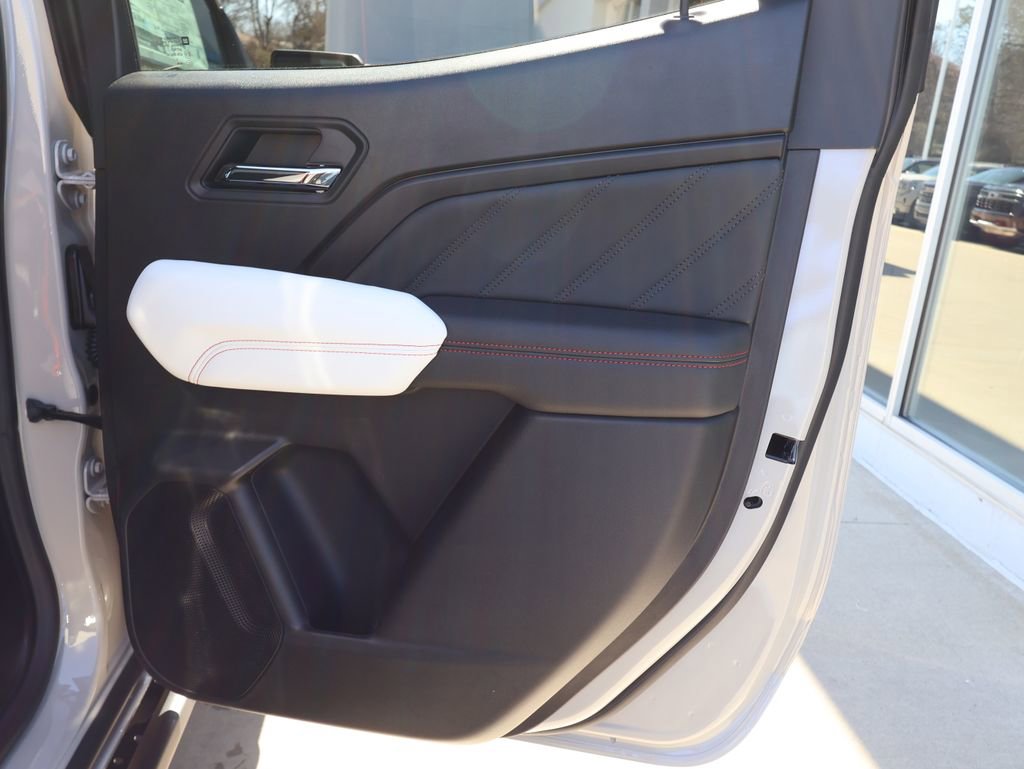 New 2026 GMC Canyon AT4X w/ AT4X AEV Edition AWD/4WD image 35