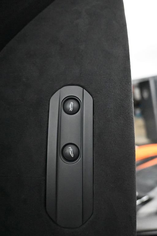 Used 2019 McLaren 600LT image 18