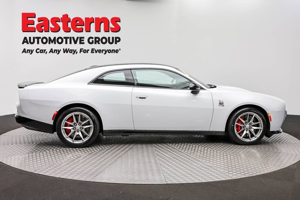 Used 2024 Dodge Charger Daytona Scat Pack w/ Plus Group AWD/4WD image 4