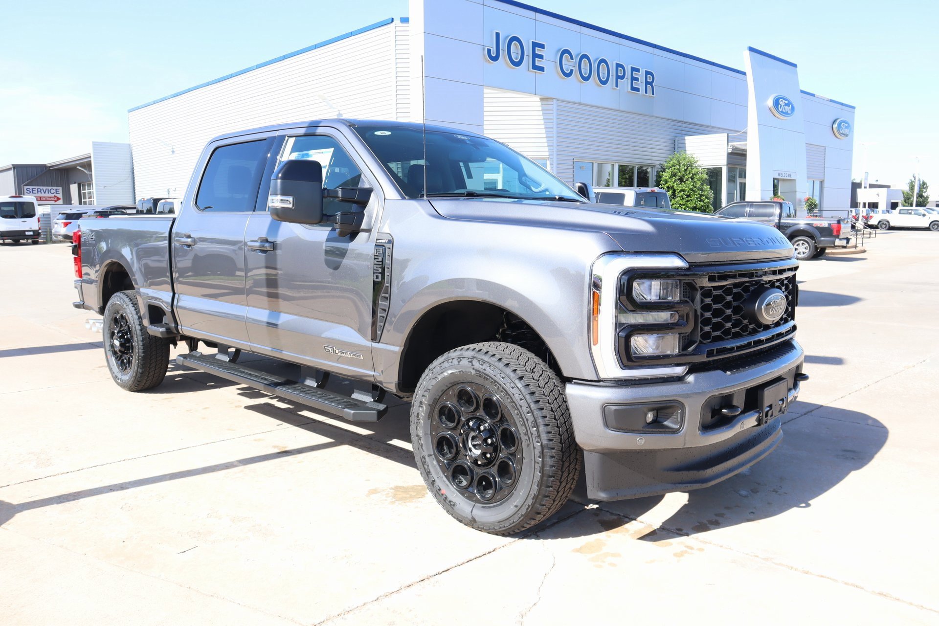 New 2025 Ford F250 Lariat w/ Lariat Ultimate Package