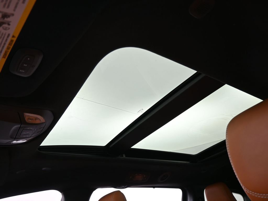 New 2026 Chrysler Pacifica Pinnacle image 11