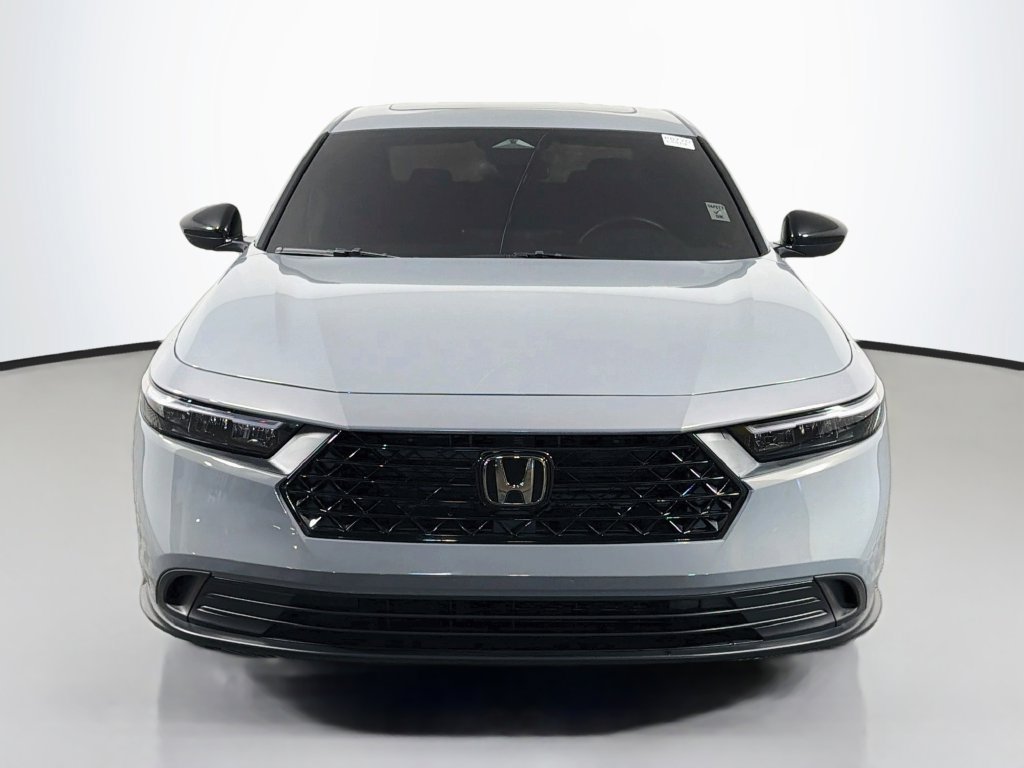 Used 2025 Honda Accord Sport image 2