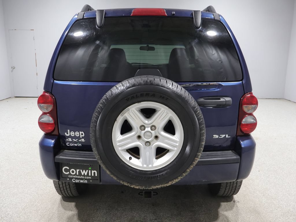 Used 2007 Jeep Liberty Sport AWD/4WD image 3