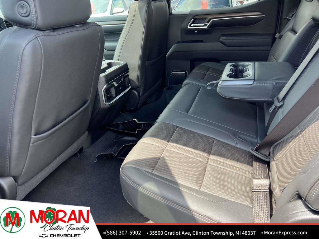 Certified 2025 Chevrolet Silverado 1500 High Country w/ High Country Premium Package AWD/4WD image 14